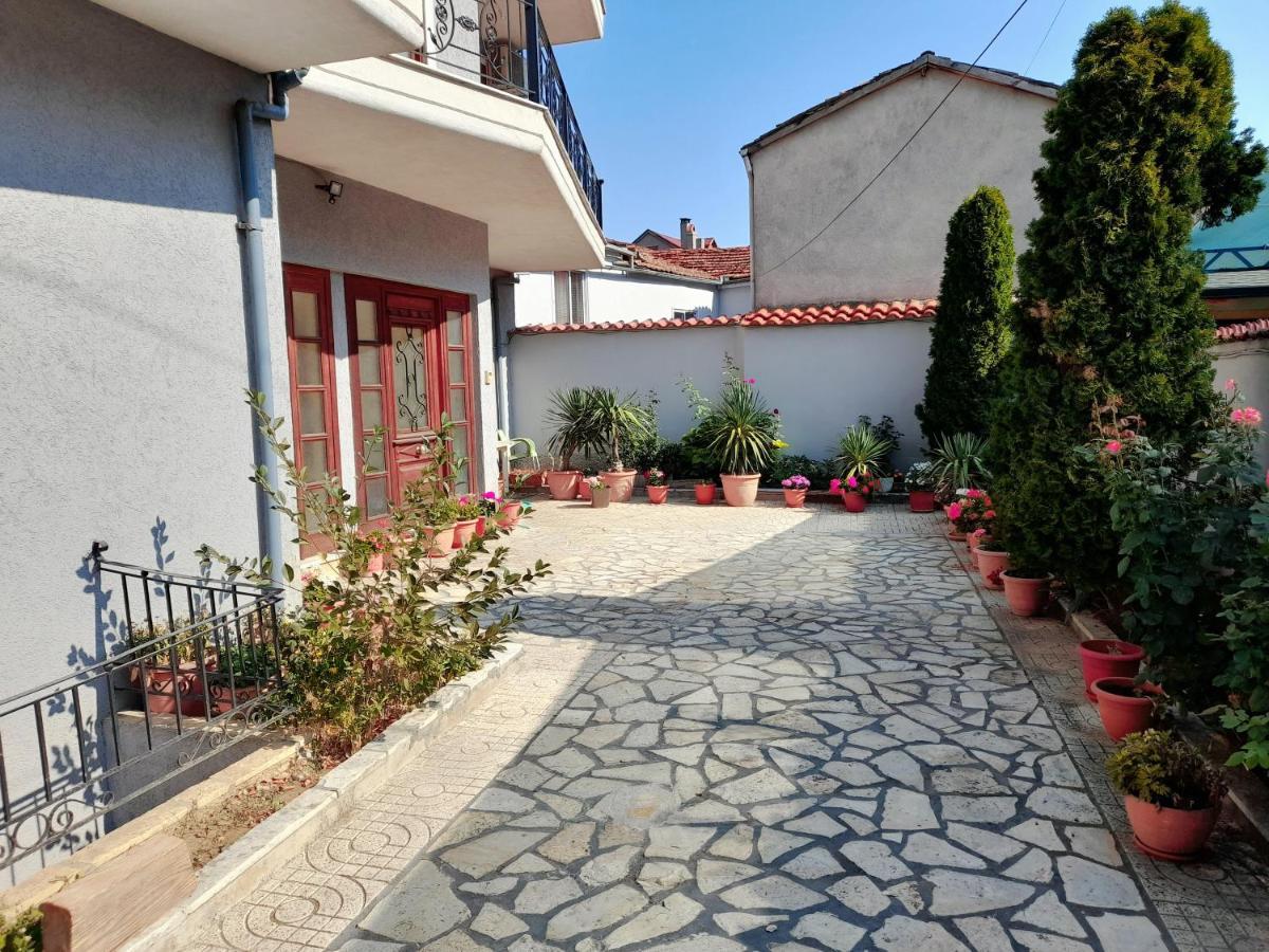 Oda Guest House Korce Exteriér fotografie
